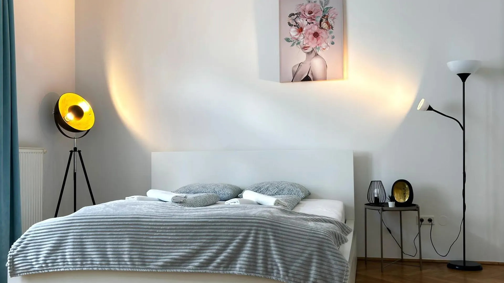 Central Mariahilfer Apartment 5 Min To The Schoenbrunn Palace And City Shopping Center Viena